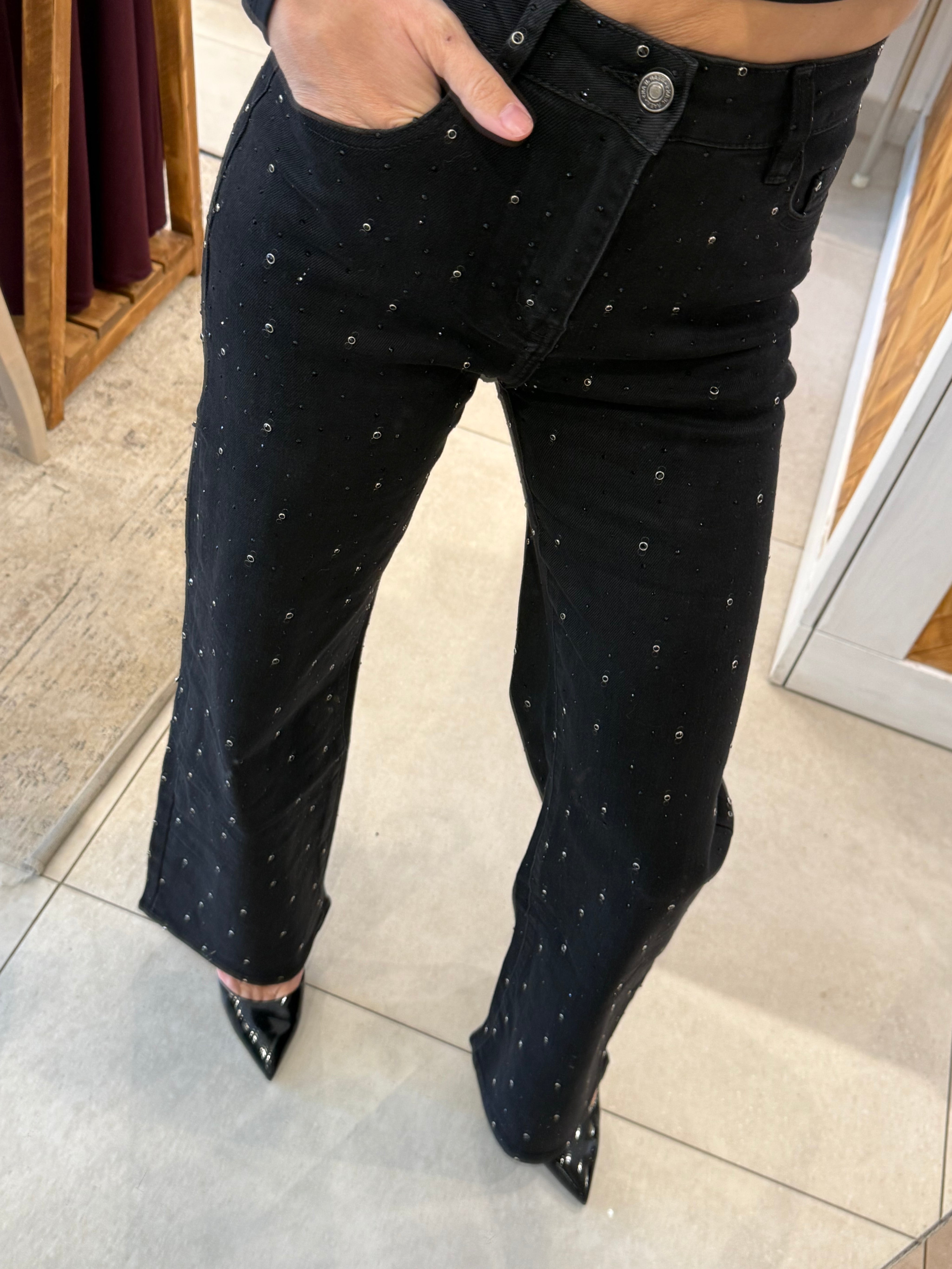 STUDDED SKY STRAIGHT LEG JEANS