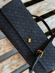 SOPHIA BLACK CLUTCH