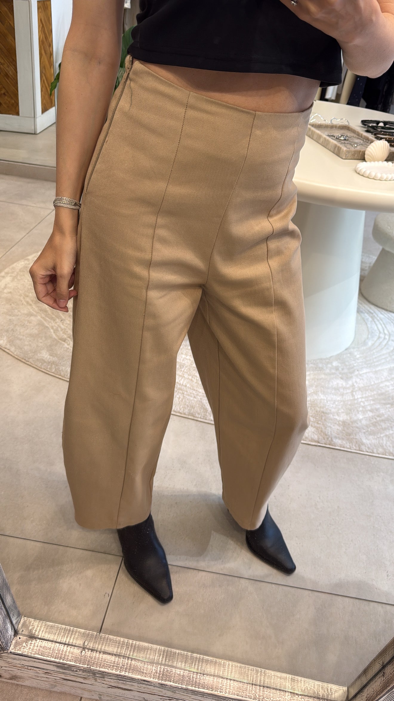 SAND BALLOON HIGH WAIST JEANS