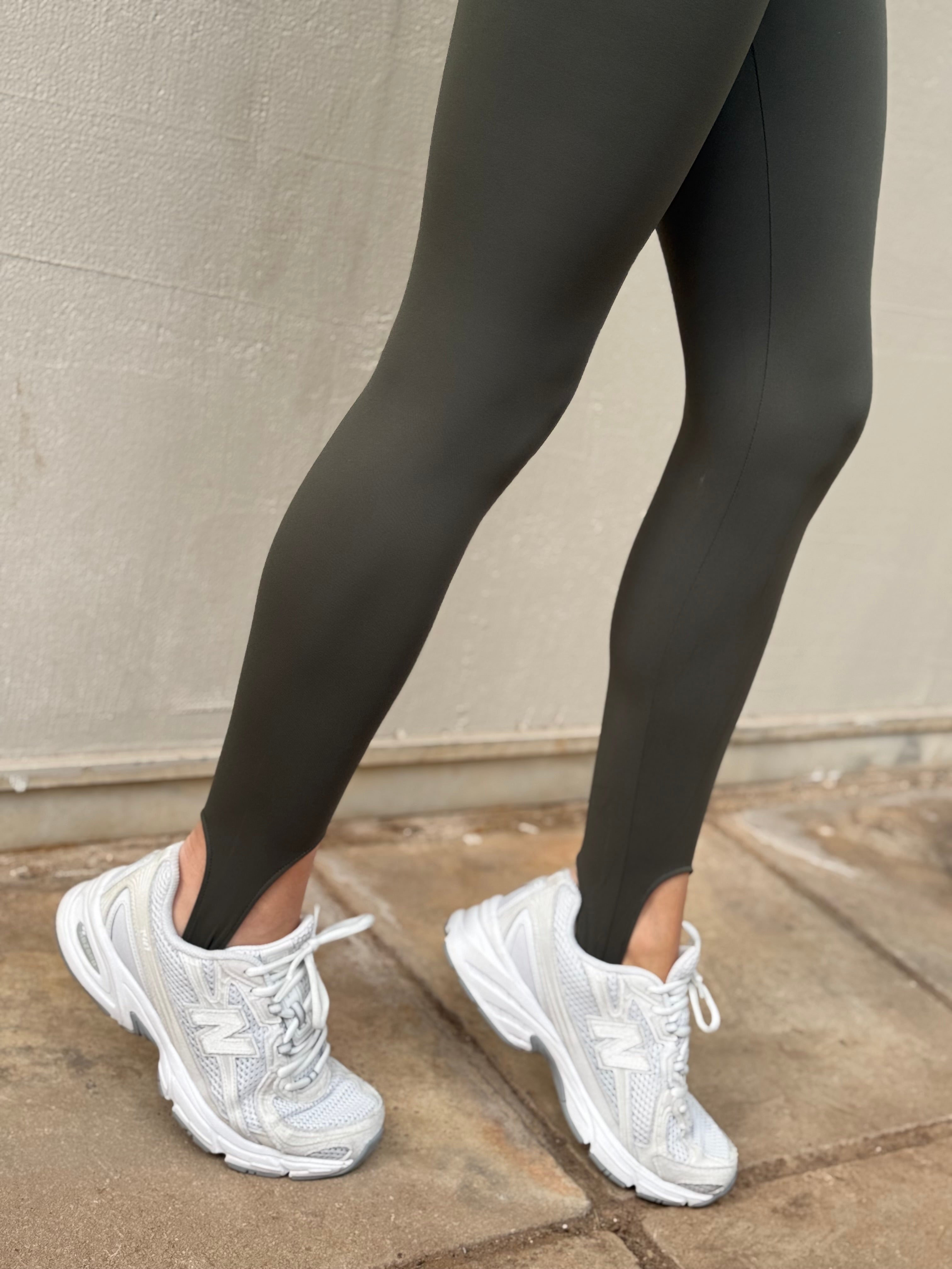 PUSH UP STIRRUP LEGGINGS