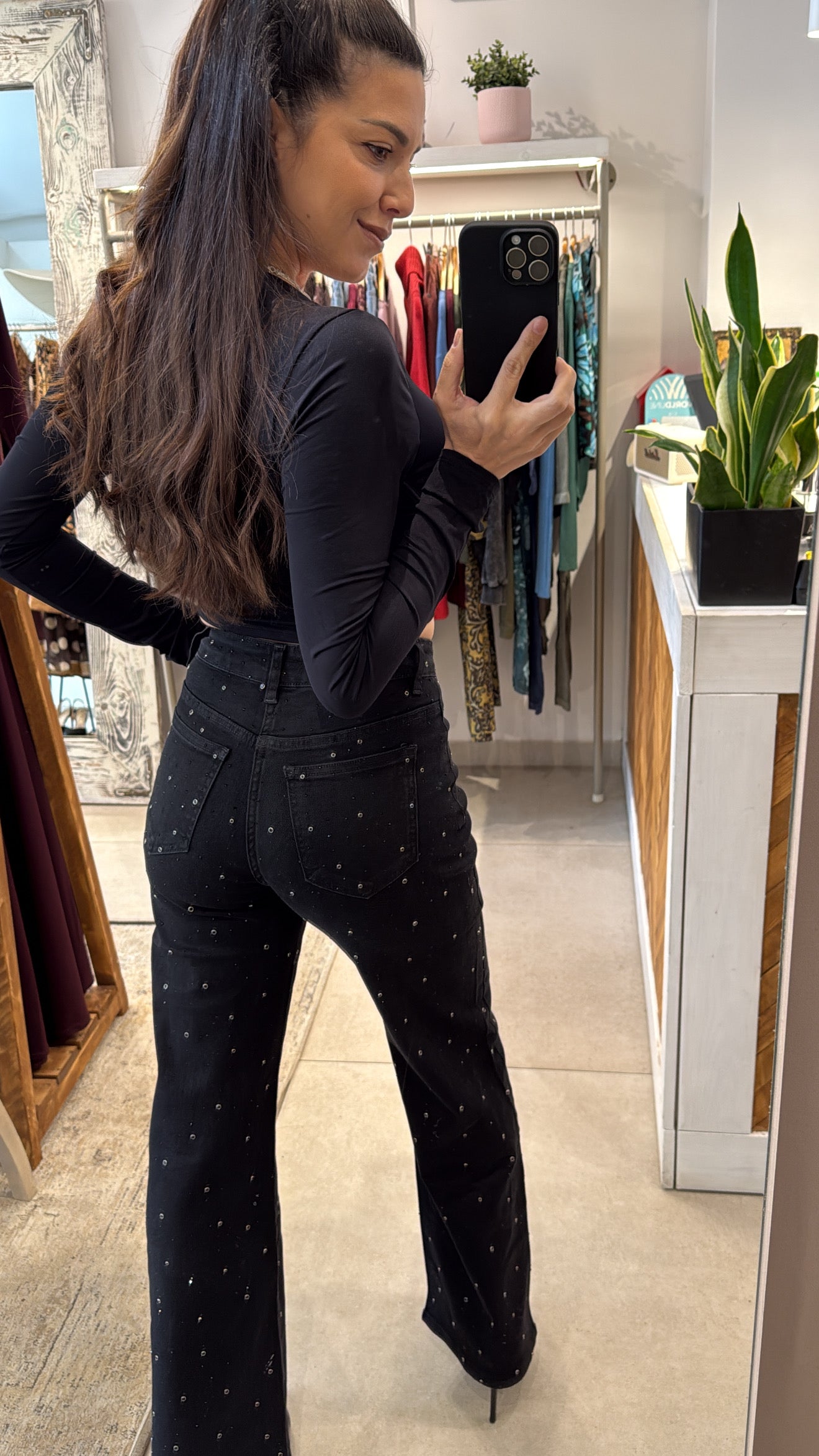 STUDDED SKY STRAIGHT LEG JEANS