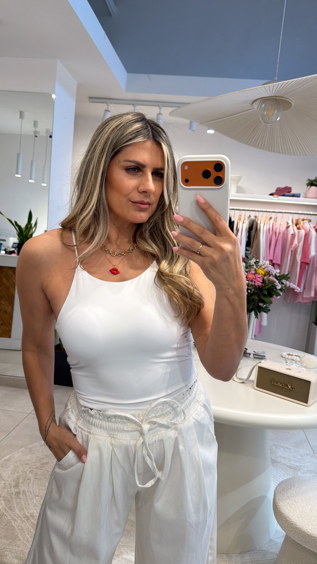 AVIS SCULPT WHITE TOP