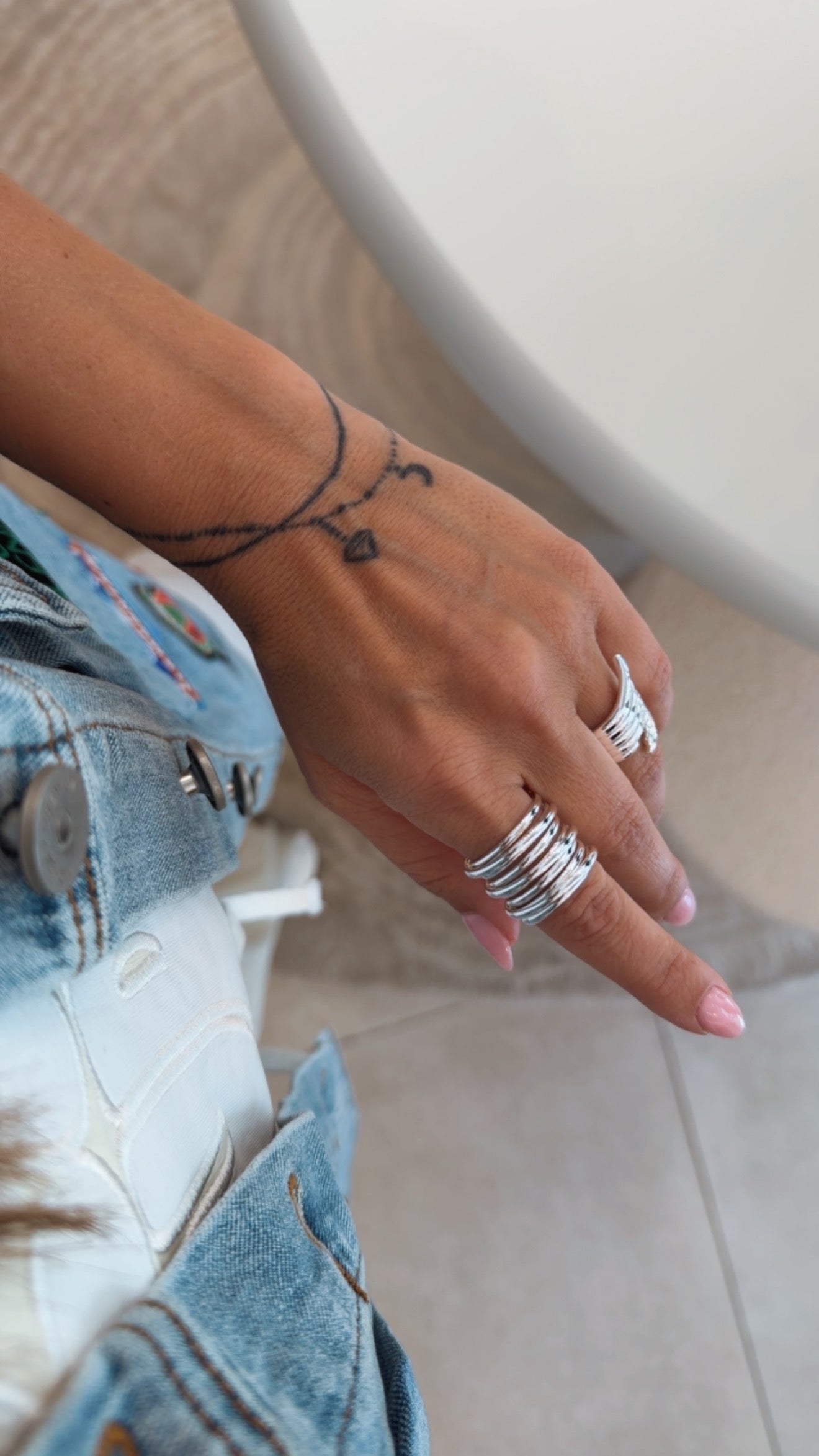 SILVER ARMOR RIBBED RING