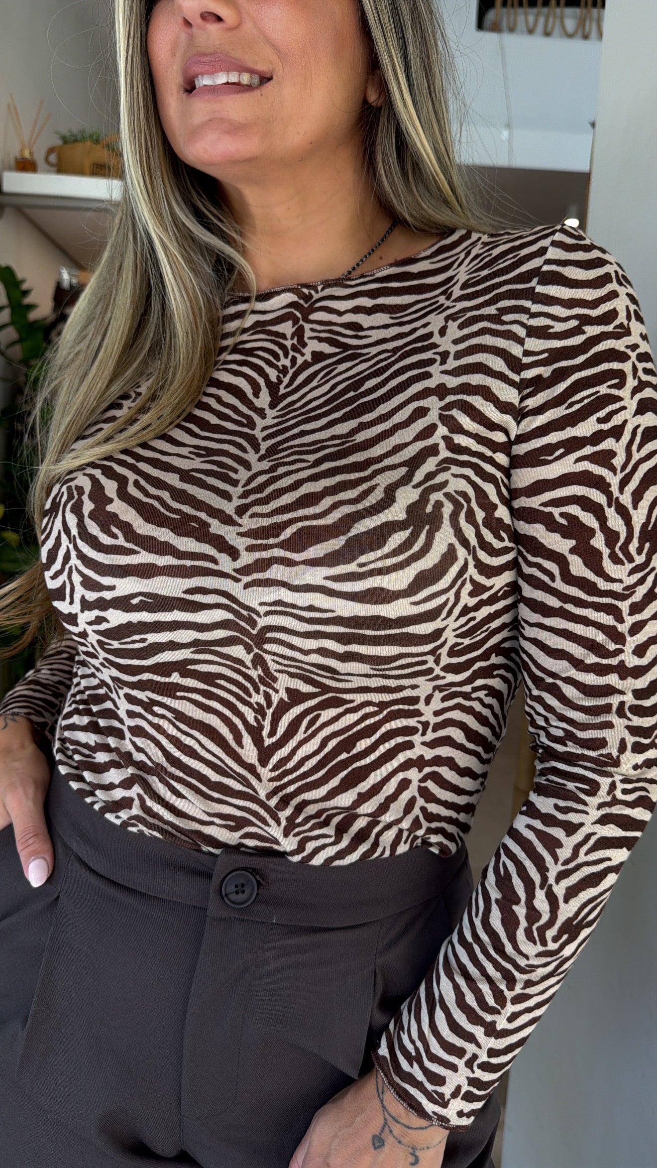 SOFT BROWN ZEBRA TOP