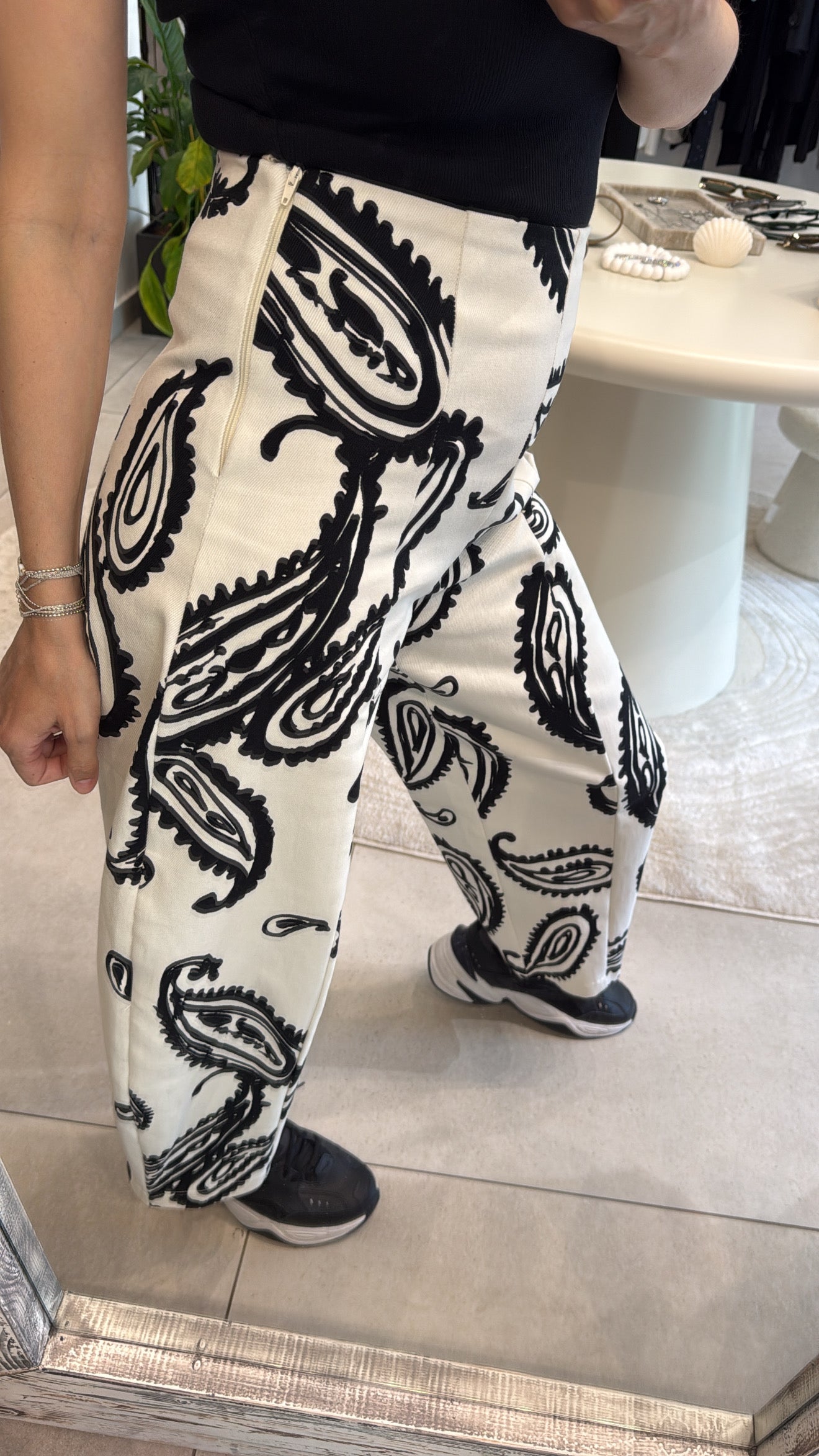 PAISLEY BALLOON HIGH WAIST JEANS