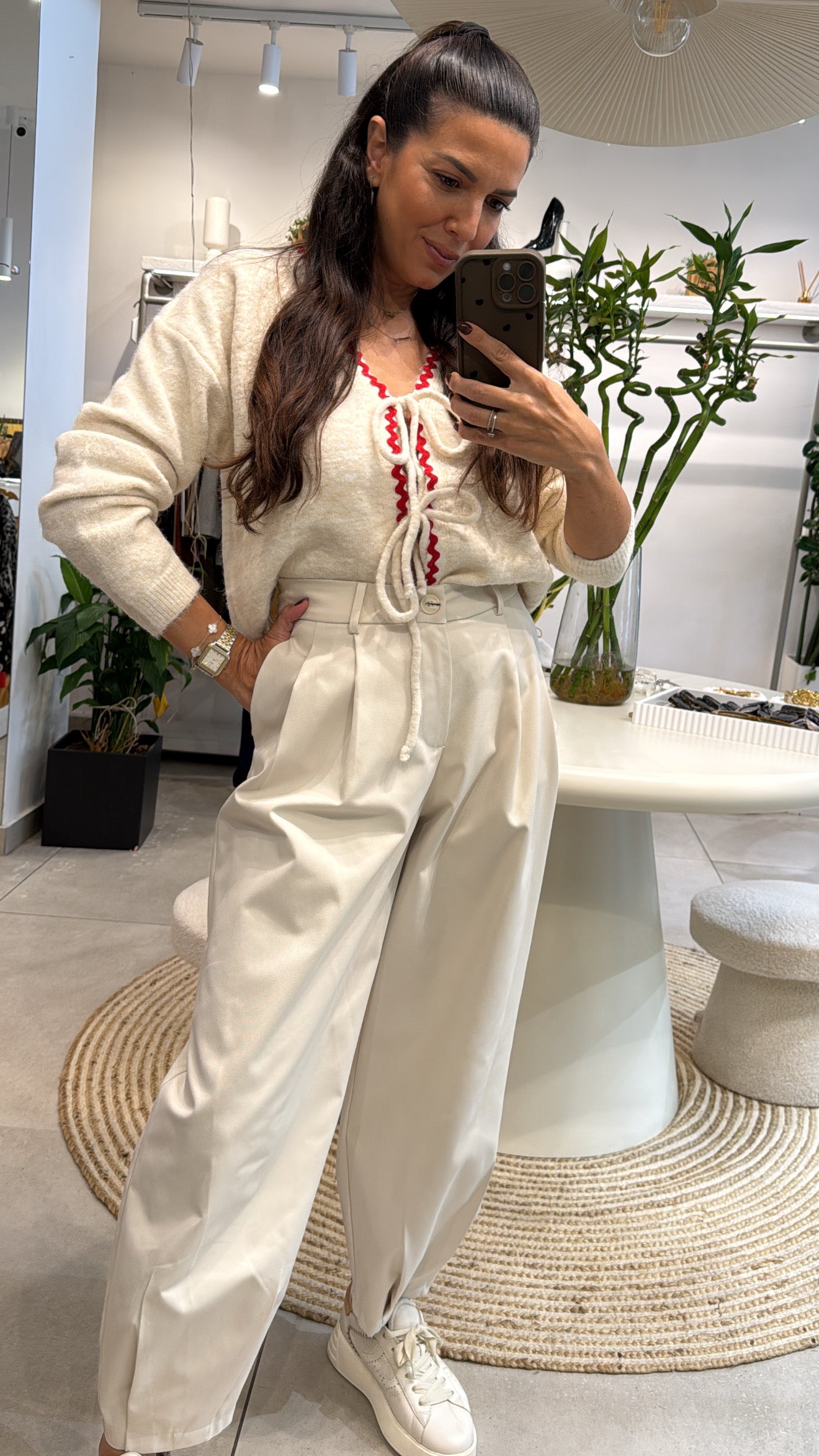 ECRU PLEATED BALLOON PANTS