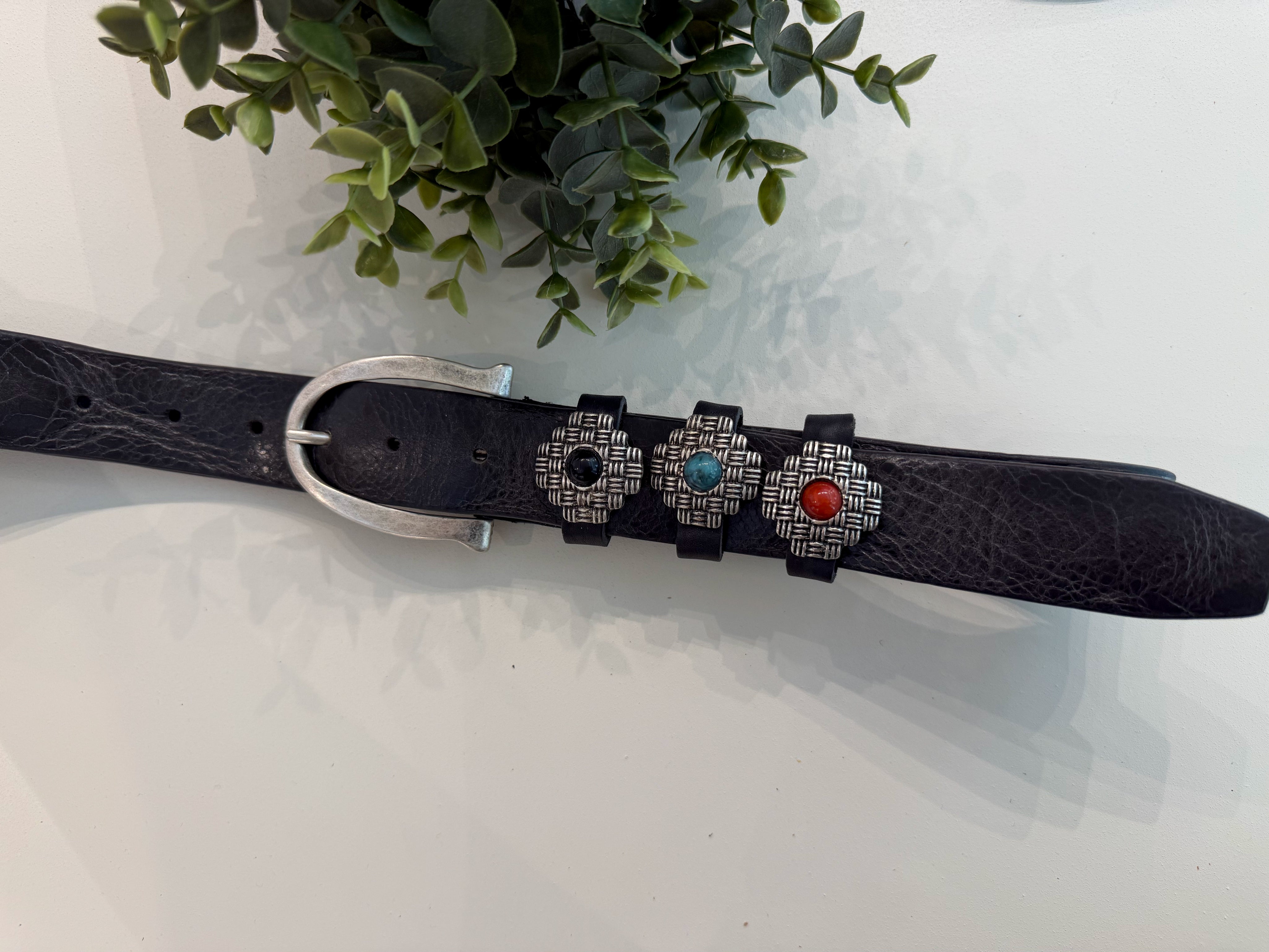 ETHNIC STONE BLACK LEATHER BELT