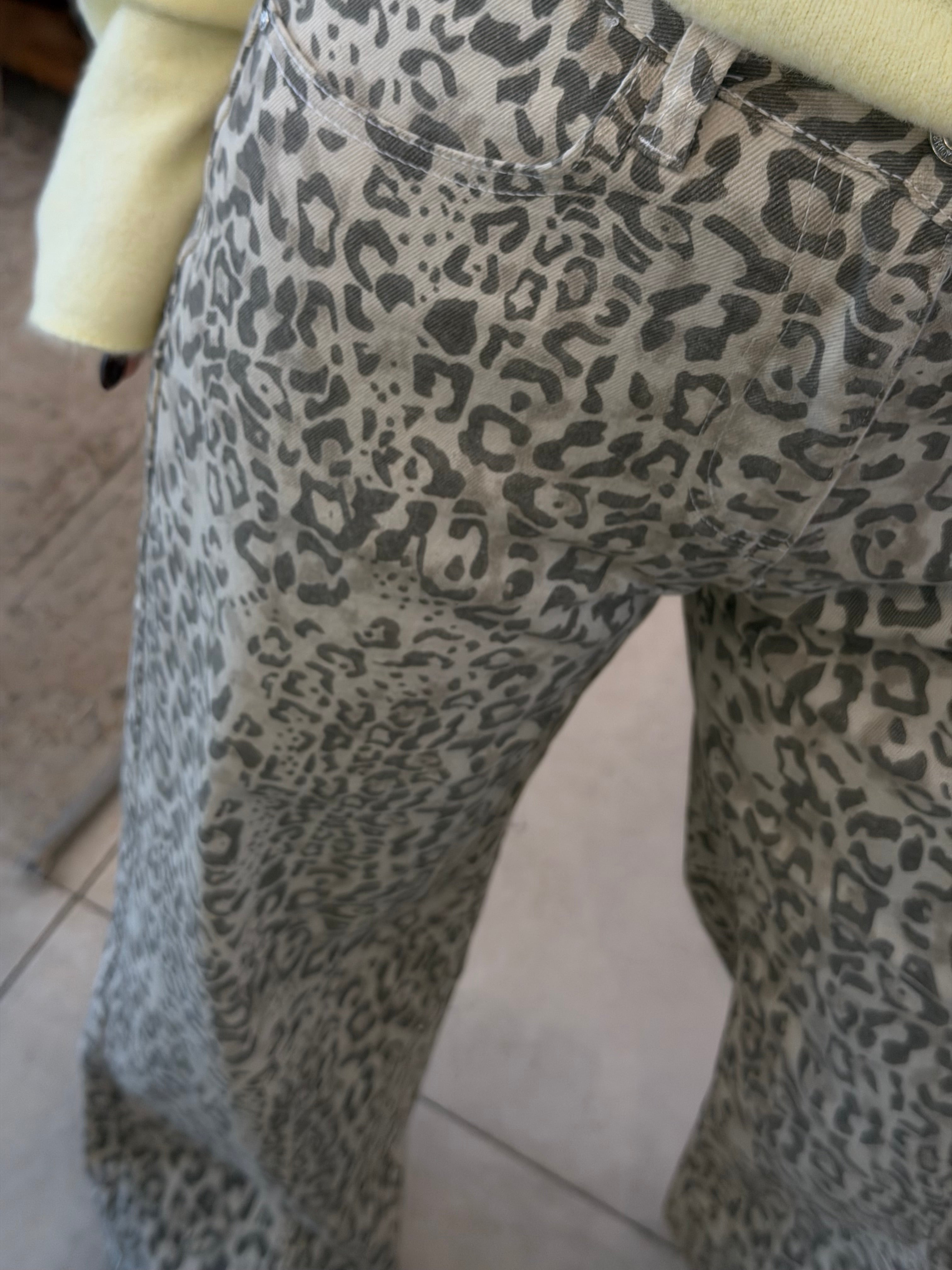 LEOPARD WIDE LEG JEANS