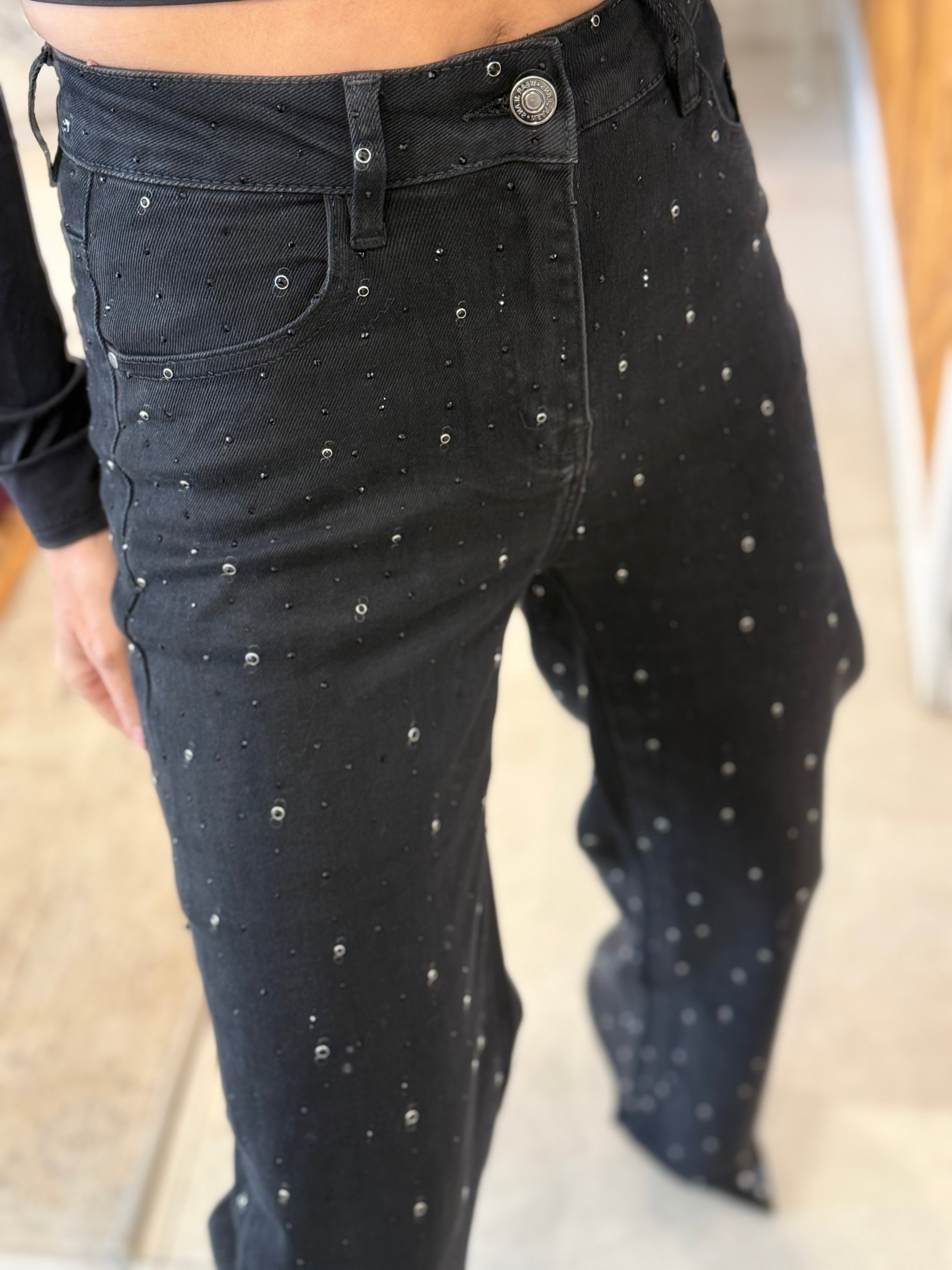 STUDDED SKY STRAIGHT LEG JEANS