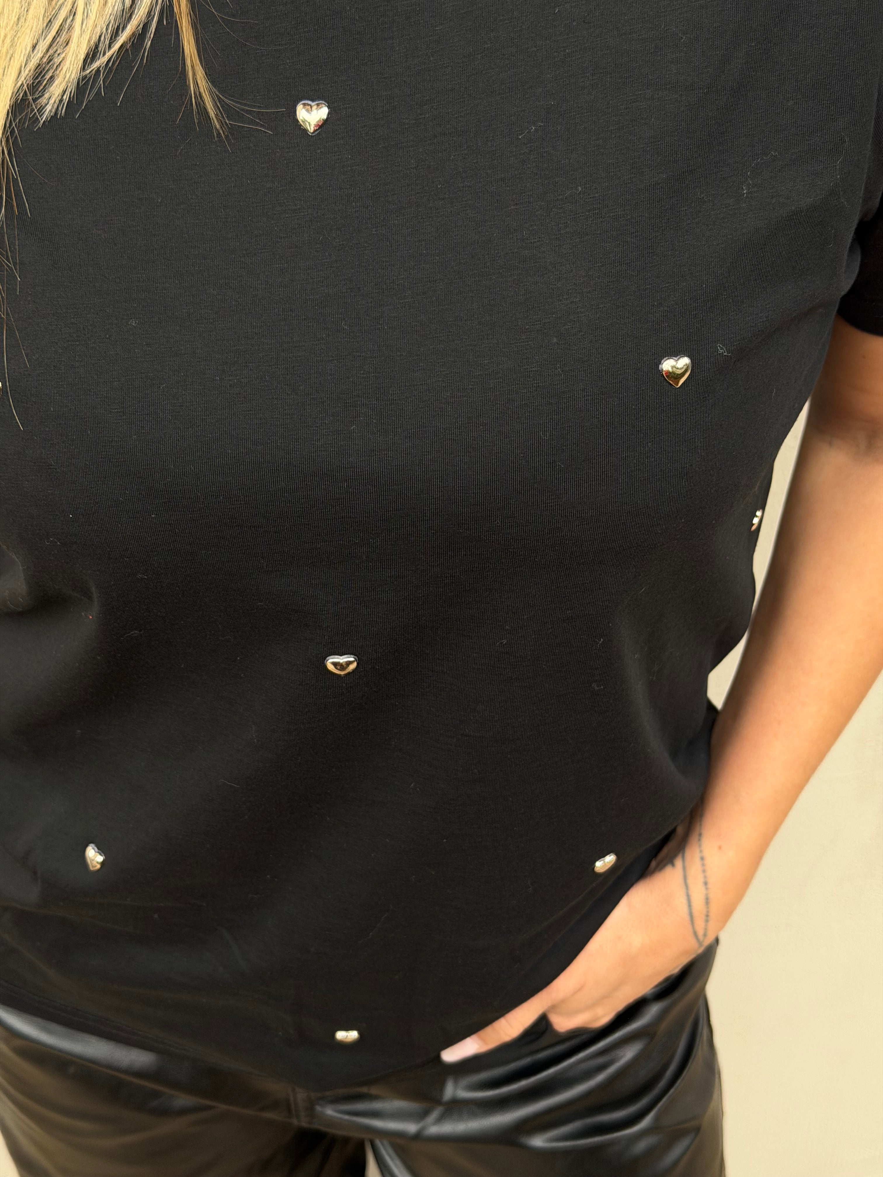 SILVER HEARTS BLACK T-SHIRT