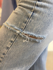 SOHO CUT LIGHT BLUE JEANS