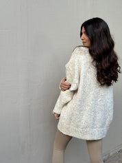 COZY OVERSIZED BEIGE CARDIGAN