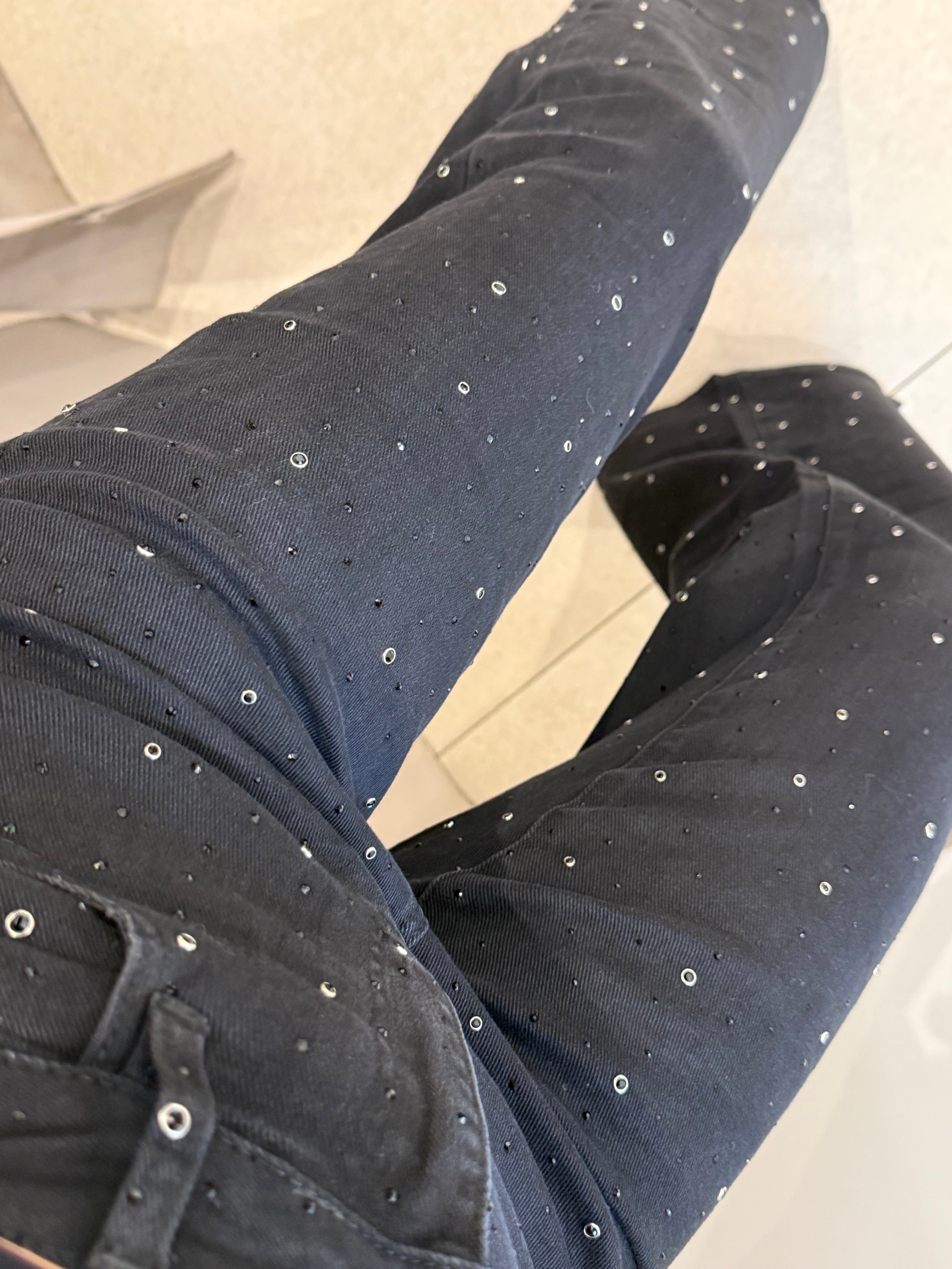 STUDDED SKY STRAIGHT LEG JEANS