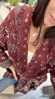 BURGUNDY BANDANA PRINT KNITTED LONG CARDIGAN
