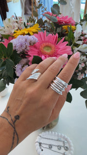 SILVER ARMOR RIBBED RING