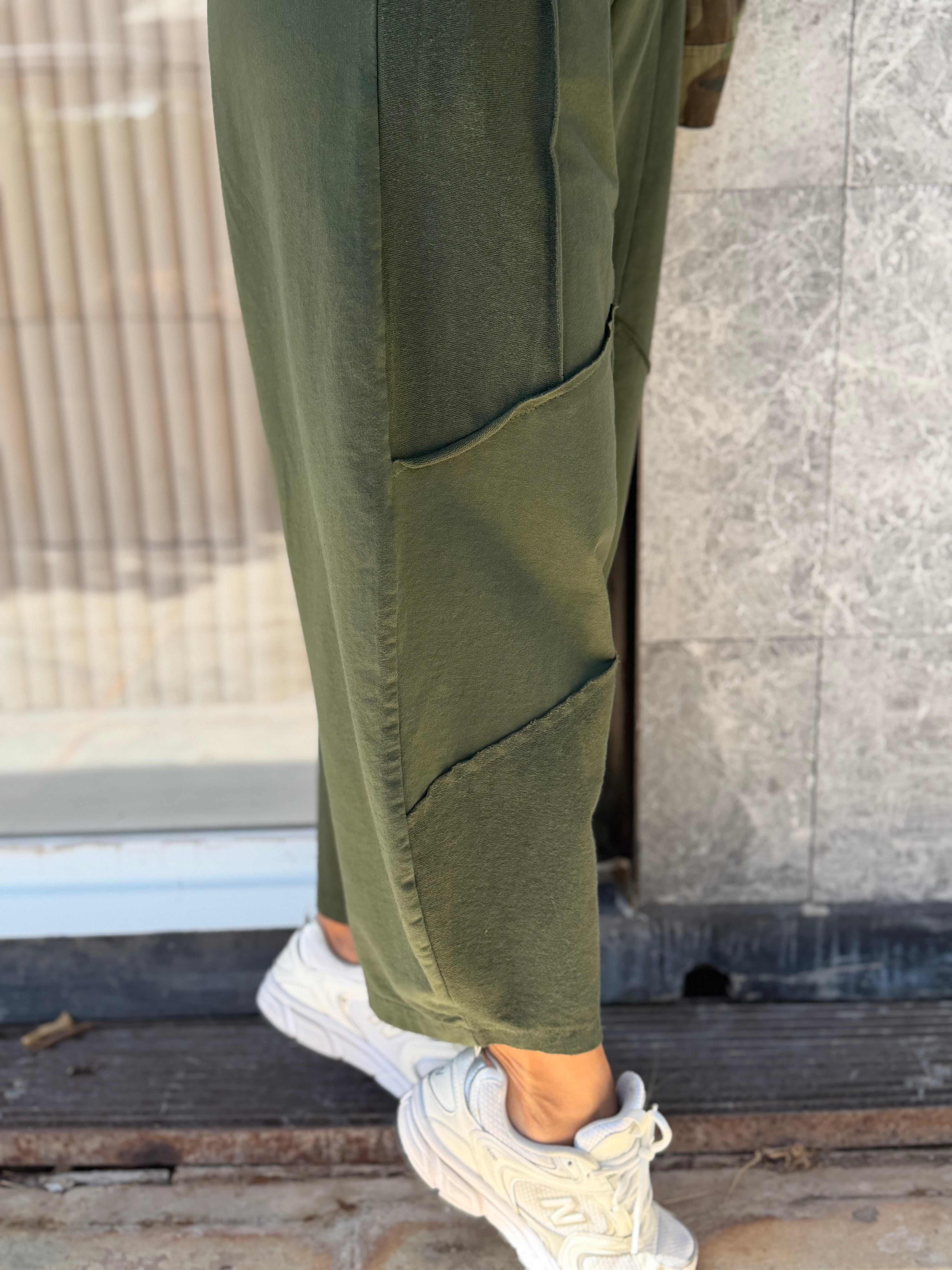 KHAKI BAGGY JOGGER PANTS