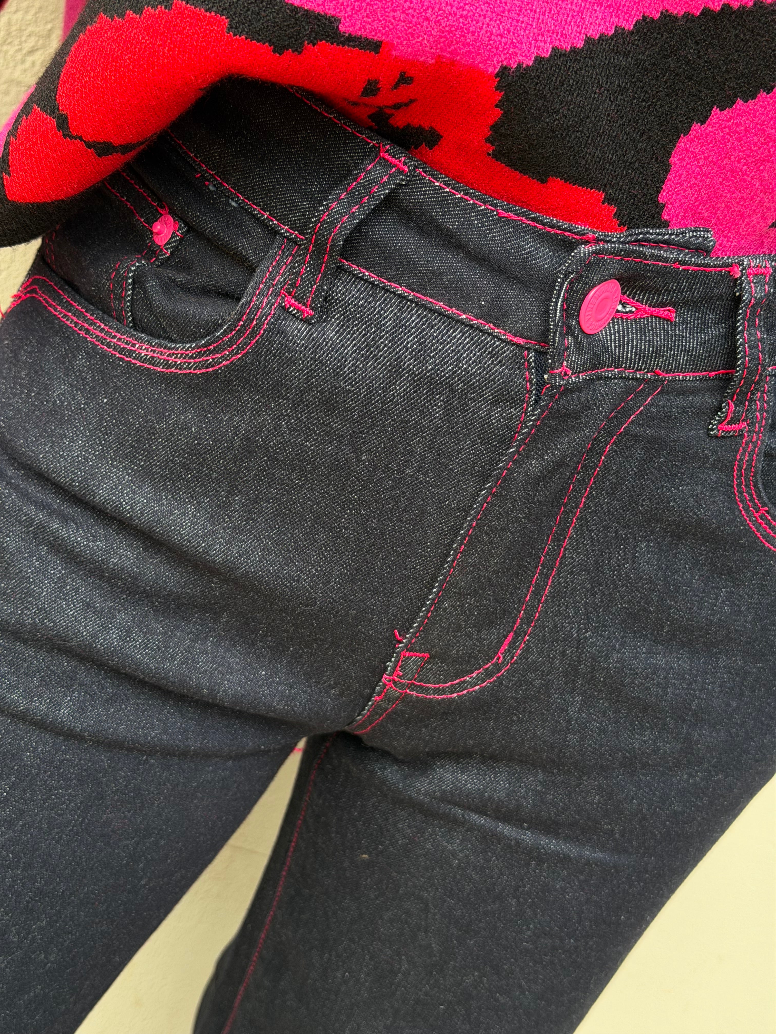 PINK STITCHING DARK BLUE JEAN