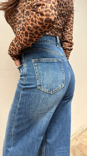 HIGHT-WAIST WIDE LEG JEANS