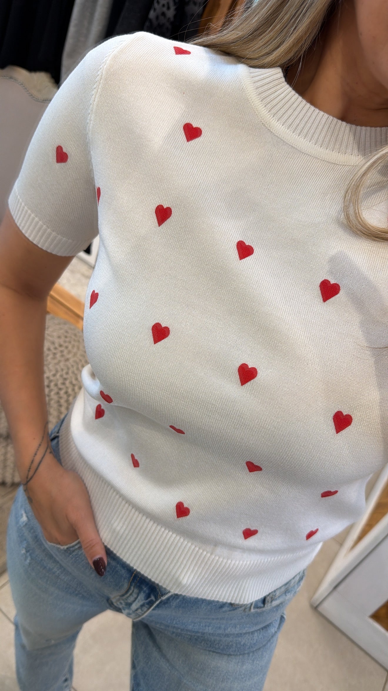 SWEETHEART OFF WHITE KNIT TOP