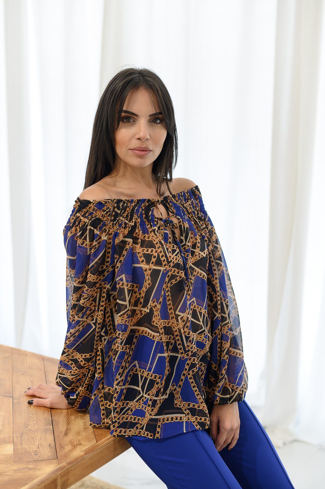 CHAINED SEE THROUGH TOP