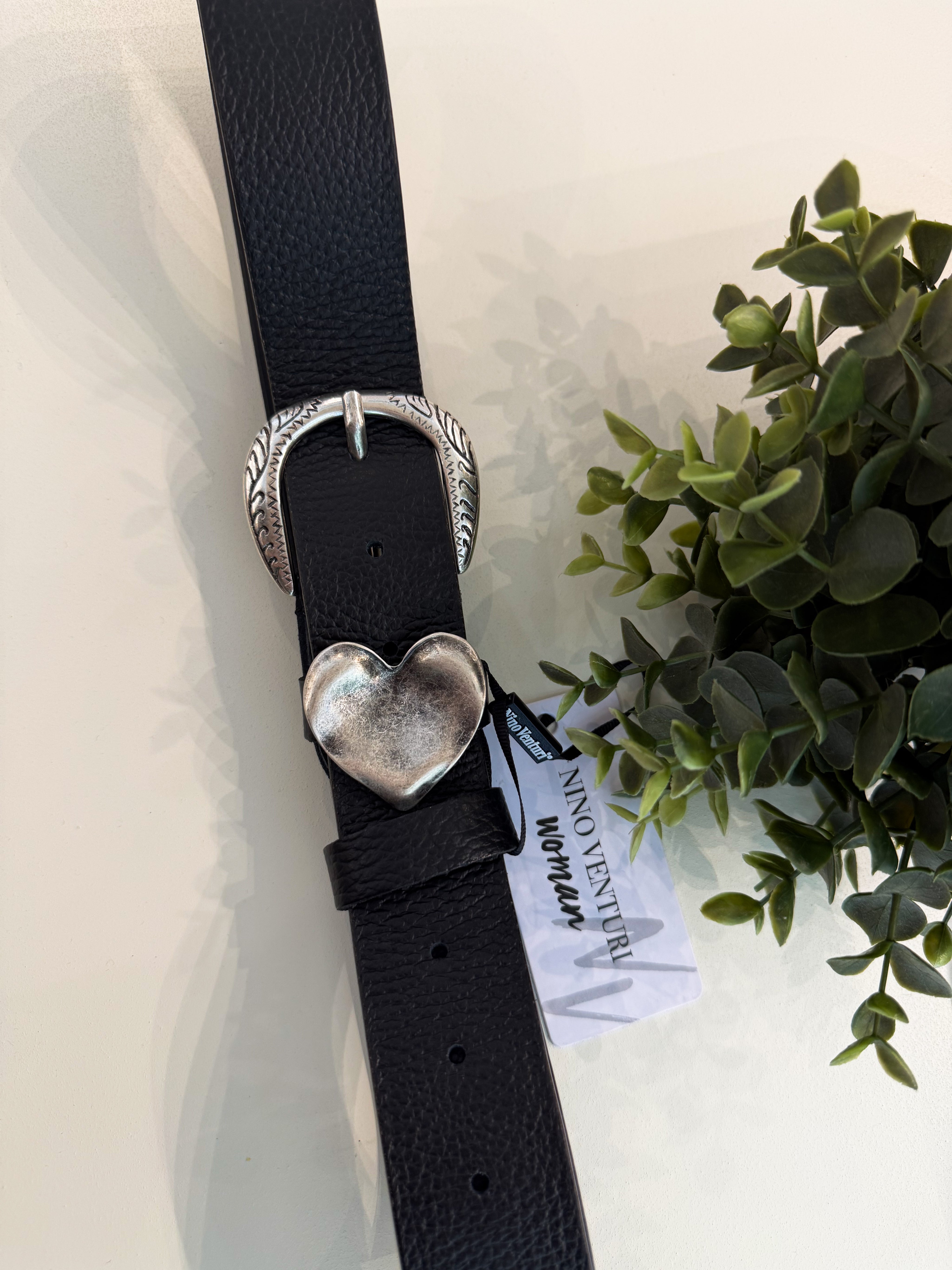 HEART BLACK LEATHER BELT
