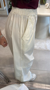AERO PARACHUTE PANTS- CREAM