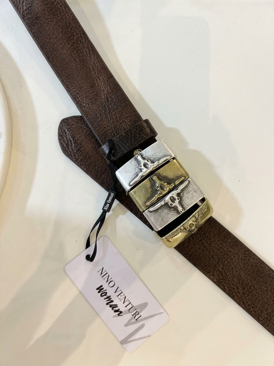 LEATHER BELT WITH MULTI-TONE WESTERN SKULL BUCKLES - DARK BROWN