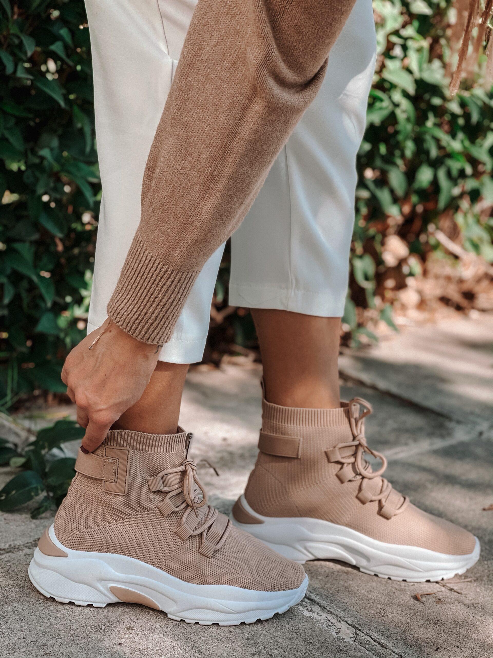 BEIGE SNEAKERS ΚΑΛΤΣΑ